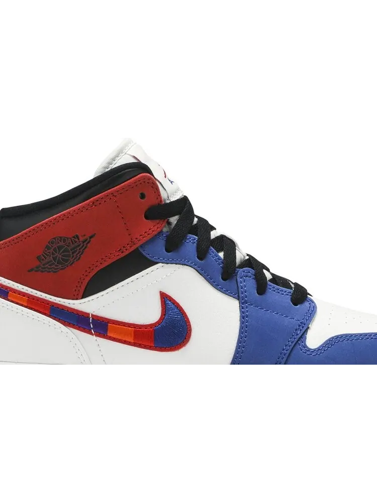 Кроссовки Air Jordan 1 MID SE GS Multicolored Swoosh — изображение 2 из 8, белый