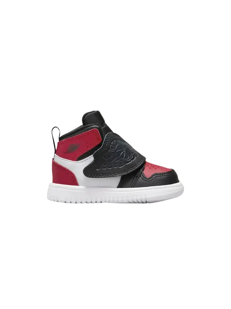 Кроссовки Air Jordan Sky Jordan 1 TD — изображение 1 из 1, красный
