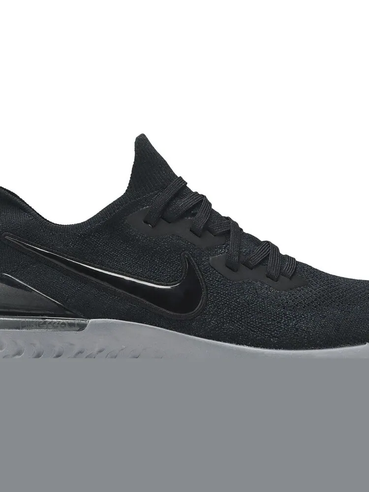 Кроссовки Nike Epic React Flyknit 2 'Black Anthracite' — изображение 2 из 8, черный