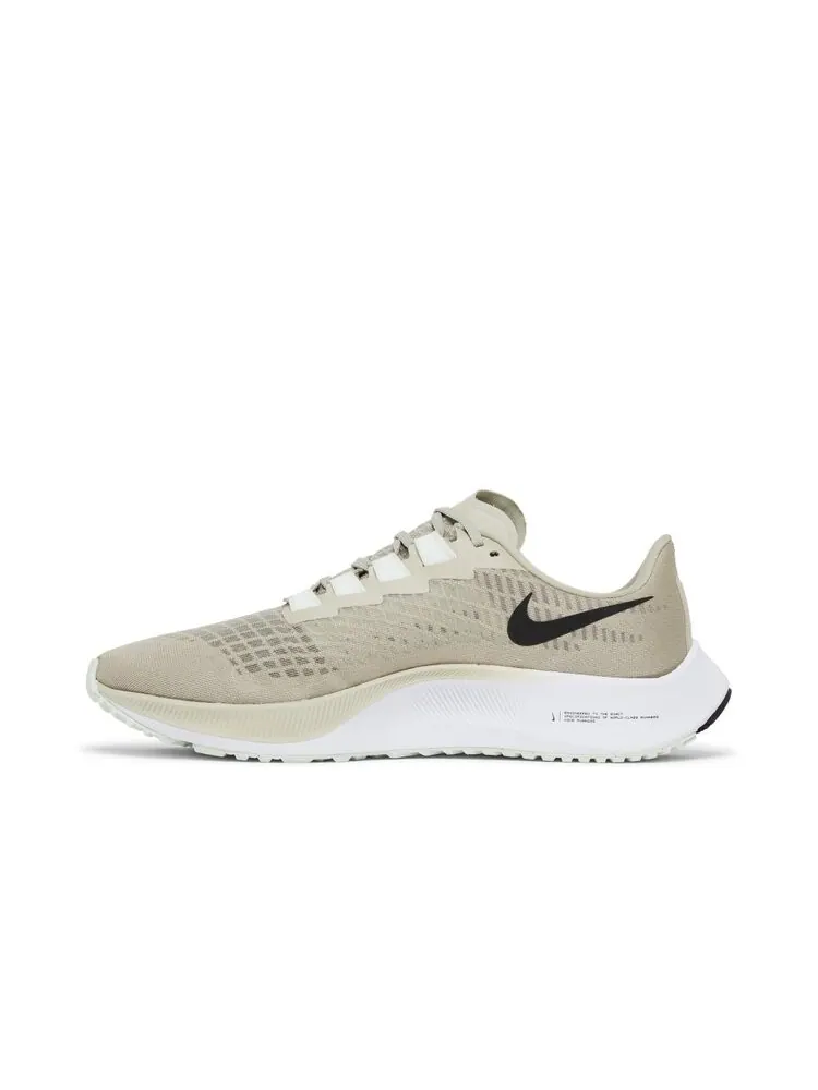 Кроссовки Nike Air Zoom Pegasus 37 — изображение 3 из 4, коричневый
