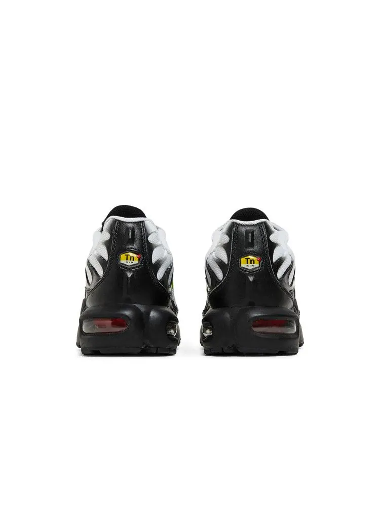 Кроссовки Nike Air Max Plus RF GS 'White Volt' — изображение 7 из 9, белый//черный