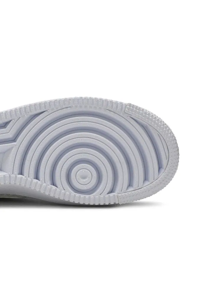 Кроссовки Nike Air Force 1 Flyknit 2.0 GS 'Triple White' — изображение 6 из 9, белый/белый/белый