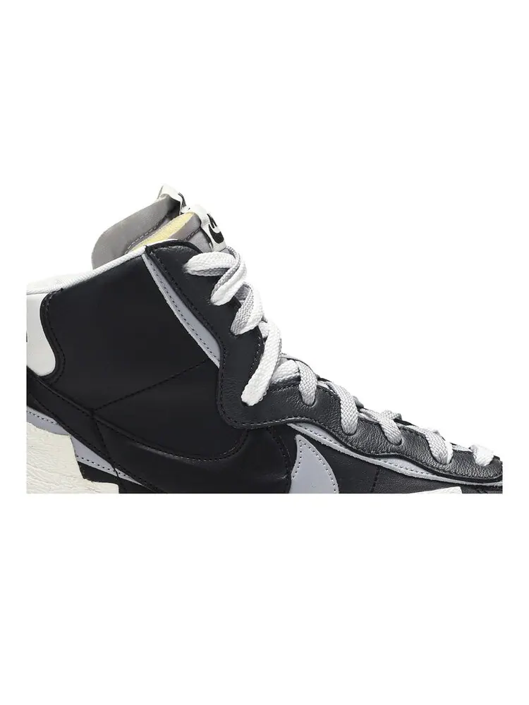 Кроссовки Nike sacai x Blazer Mid 'Black Grey' — изображение 2 из 4, черный