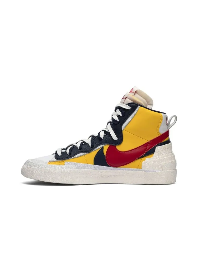 Кроссовки Nike sacai x Blazer Mid 'Maize Navy' — изображение 3 из 4, желтый