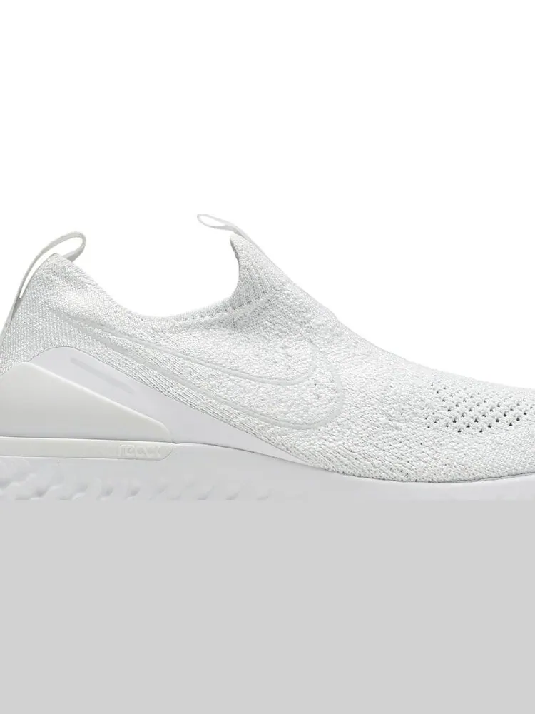 Кроссовки Nike Wmns Epic Phantom React Flyknit 'Triple White' — изображение 2 из 8, белый