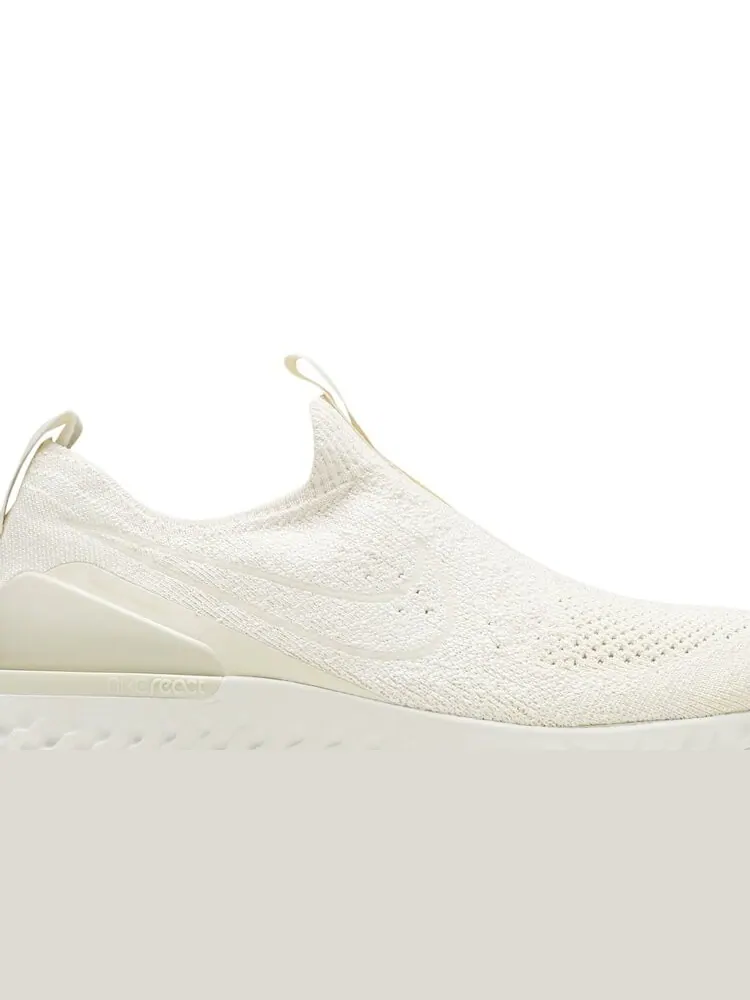 Кроссовки Nike Wmns Epic Phantom React FK 'Light Cream' — изображение 2 из 4, загар