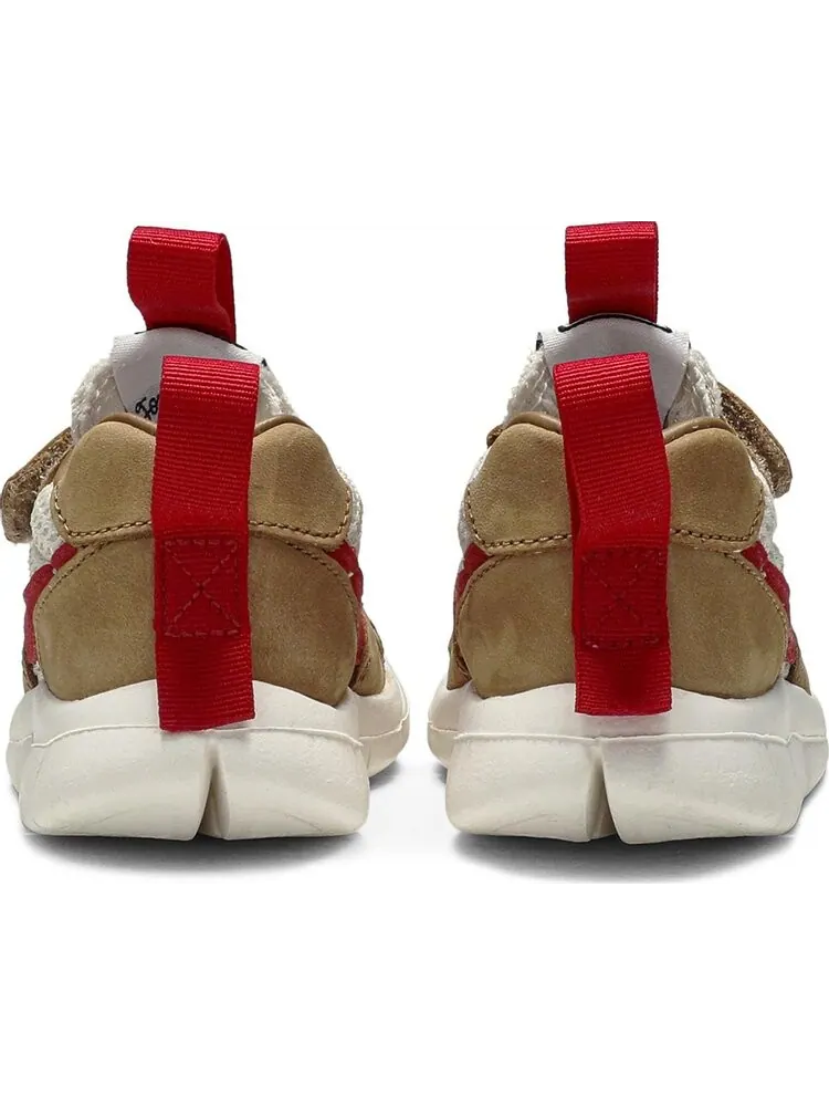 Кроссовки Nike Tom Sachs x NikeCraft Mars Yard 2.0 TD — изображение 6 из 8, загар