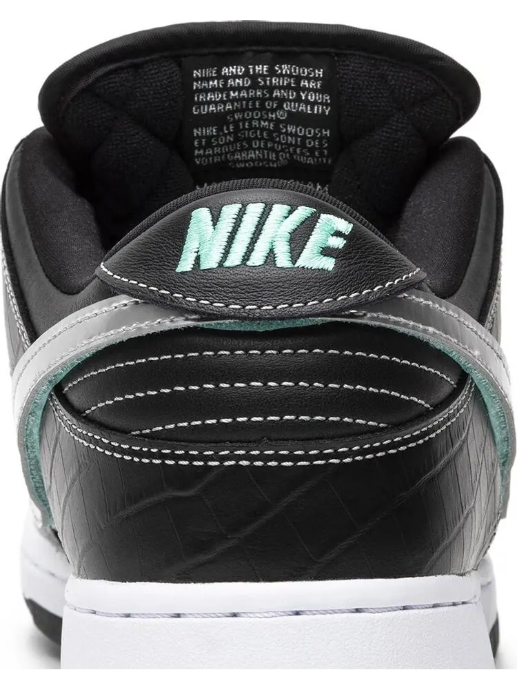 Кроссовки Nike Diamond Supply Co. x Dunk Low Pro SB 'Black Diamond' — изображение 7 из 8, черный