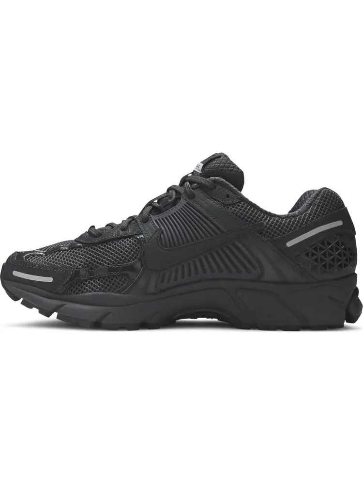 Кроссовки Nike Air Zoom Vomero 5 'Anthracite' — изображение 3 из 8, черный