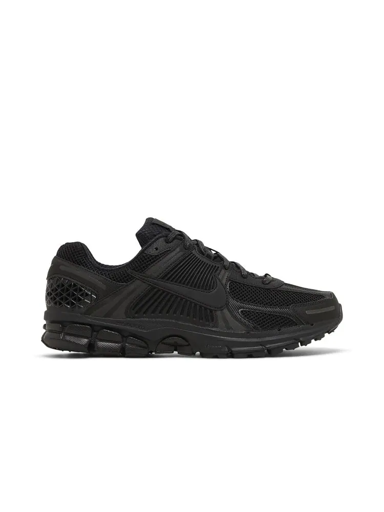 Кроссовки Air Zoom Vomero 5 'Triple Black' — изображение 1 из 8, черный