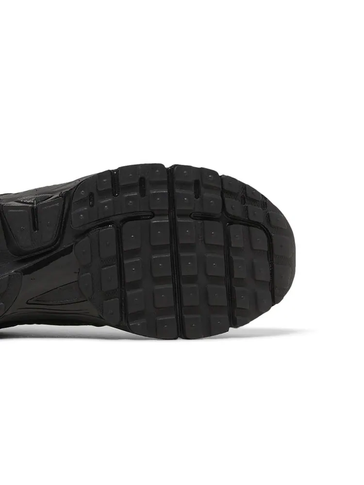 Кроссовки Air Zoom Vomero 5 'Triple Black' — изображение 5 из 8, черный