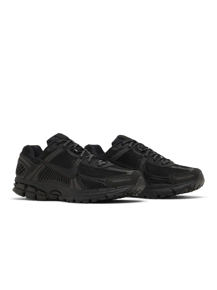 Кроссовки Air Zoom Vomero 5 'Triple Black' — изображение 8 из 8, черный