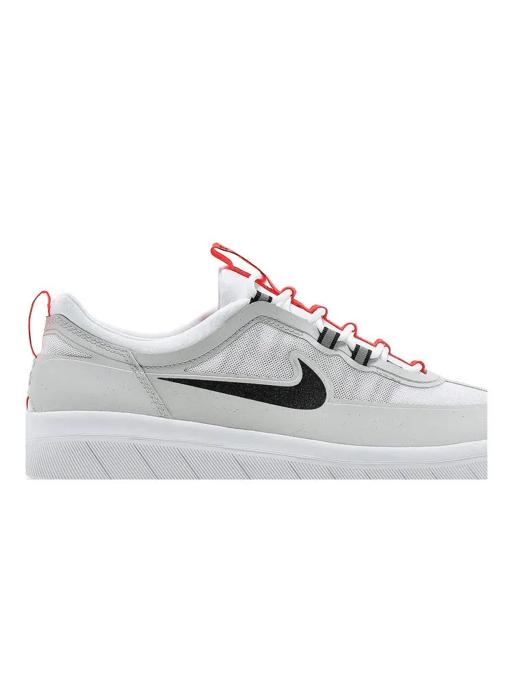 Кроссовки Nyjah Free 2 SB 'Neutral Grey Bright Crimson' — изображение 2 из 8, серый яркий