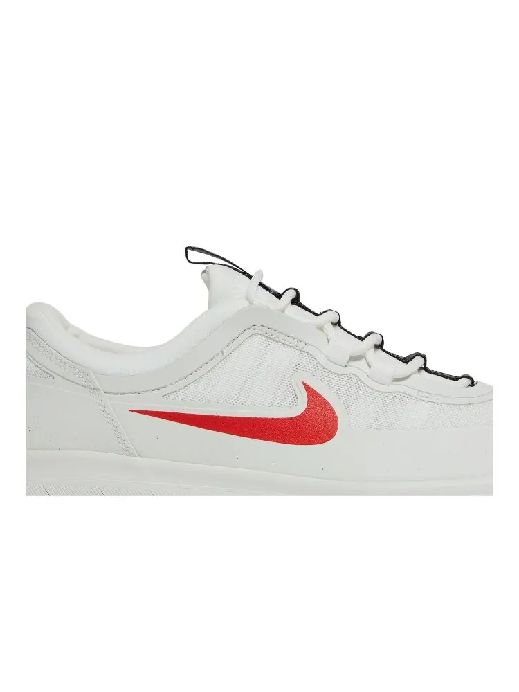 Кроссовки Nike Nyjah Free — изображение 2 из 4, белый