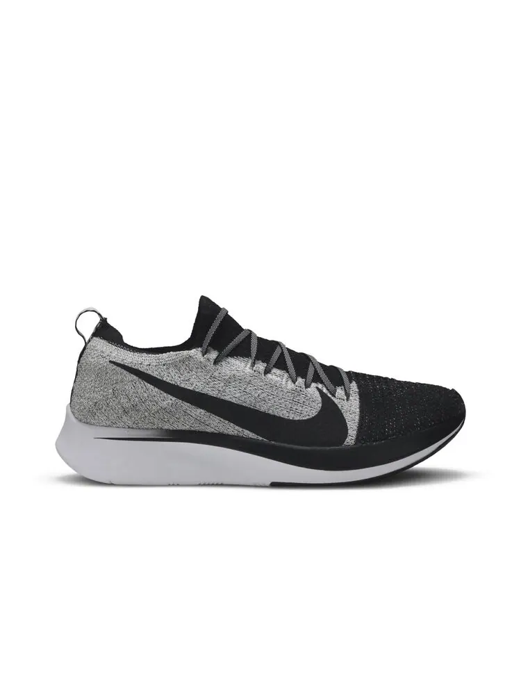Кроссовки Nike Zoom Fly Flyknit 'Oreo' — изображение 1 из 4, белый