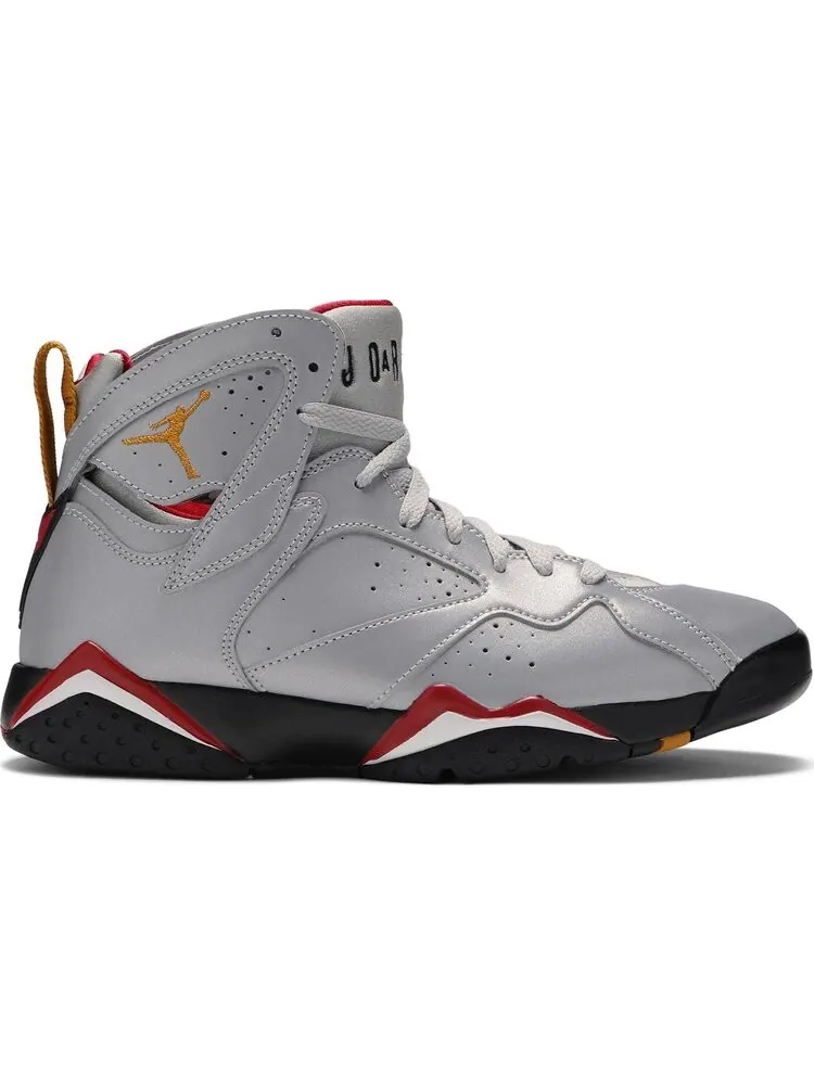 Кроссовки Air Jordan 7 Retro SP Reflections Of A Champion — изображение 1 из 8, серебряный