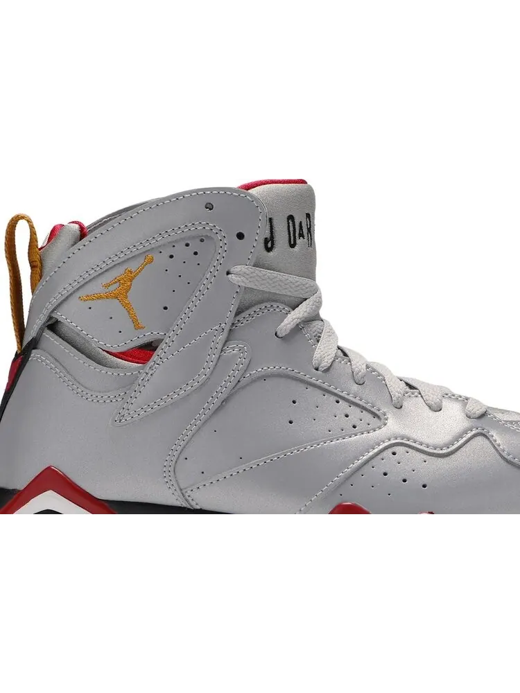 Кроссовки Air Jordan 7 Retro SP Reflections Of A Champion — изображение 2 из 8, серебряный