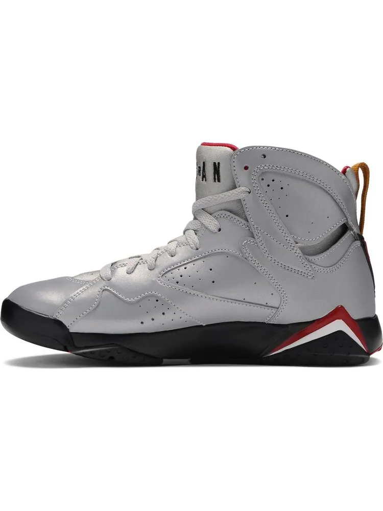 Кроссовки Air Jordan 7 Retro SP Reflections Of A Champion — изображение 3 из 8, серебряный