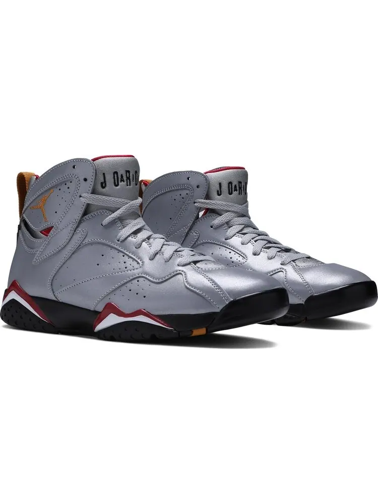 Кроссовки Air Jordan 7 Retro SP Reflections Of A Champion — изображение 8 из 8, серебряный