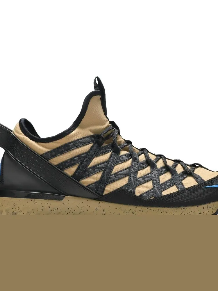 Кроссовки Nike React Terra Gobe ACG 'Parachute Beige' — изображение 2 из 8, золото