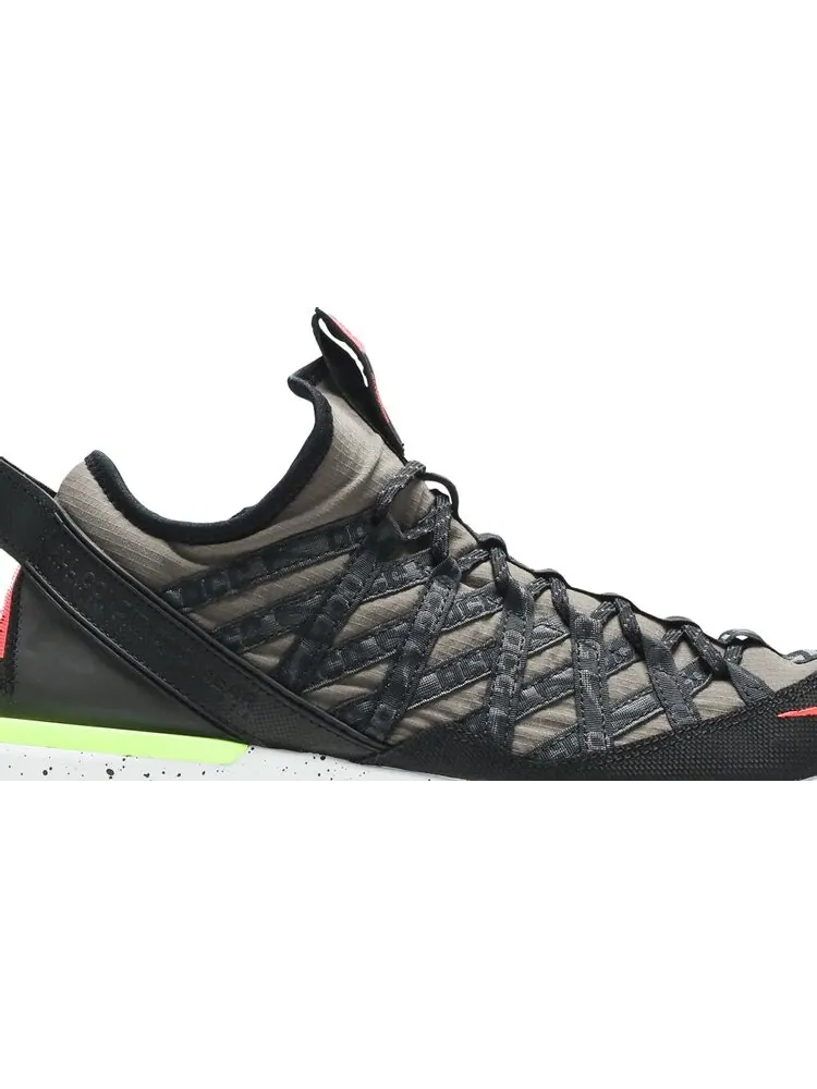 Кроссовки Nike ACG React Terra Gobe 'Ridgerock' — изображение 2 из 8, коричневый