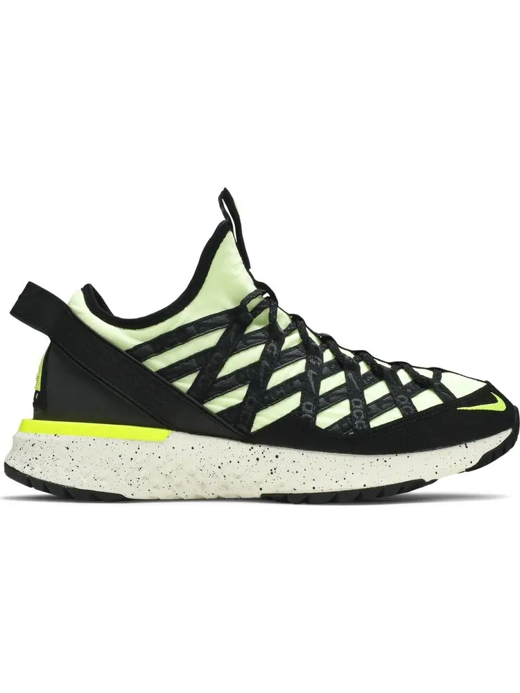 Кроссовки Nike ACG React Terra Gobe 'Barely Volt' — изображение 1 из 8, золото