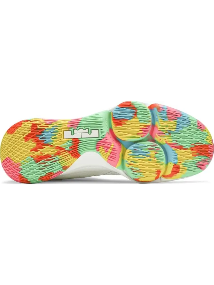 Кроссовки Nike LeBron Witness 4 'White Multi Camo' — изображение 4 из 8, белый