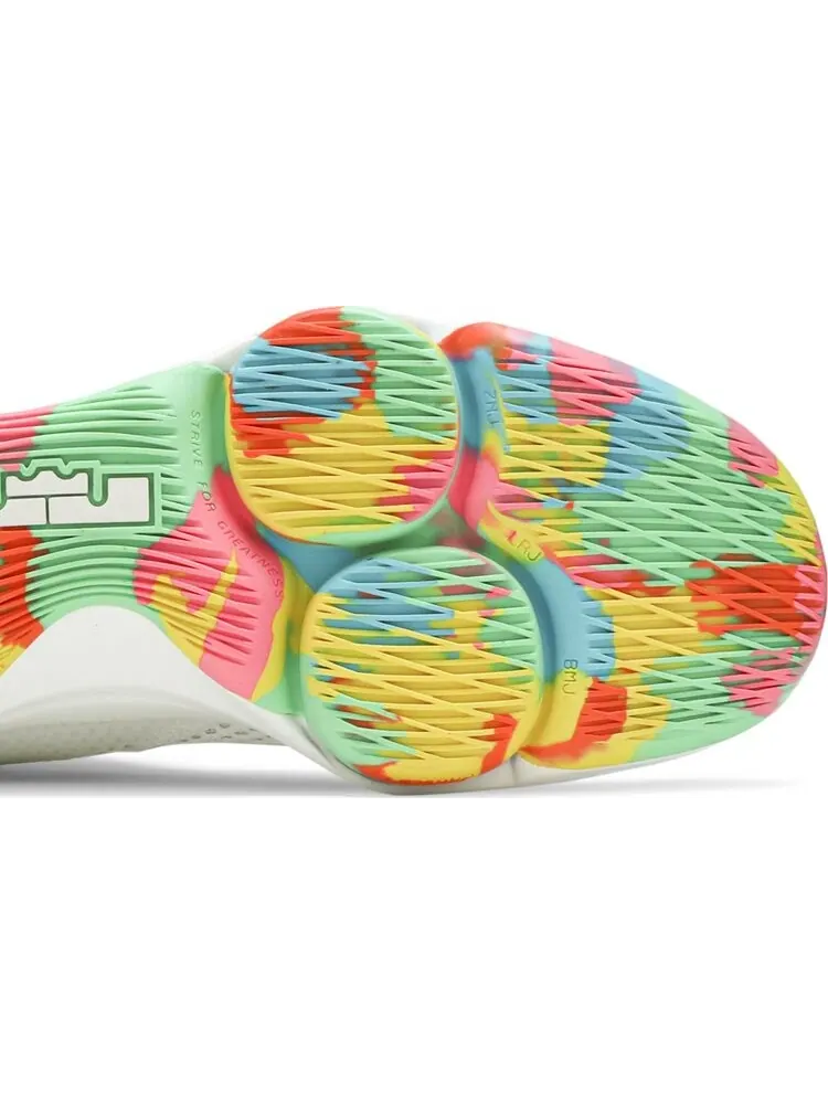 Кроссовки Nike LeBron Witness 4 'White Multi Camo' — изображение 5 из 8, белый
