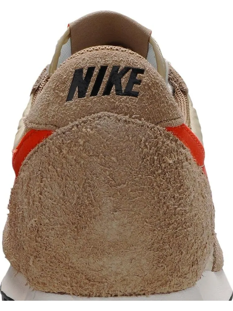 Кроссовки Nike Daybreak SP 'Vegas Gold' — изображение 7 из 8, золото