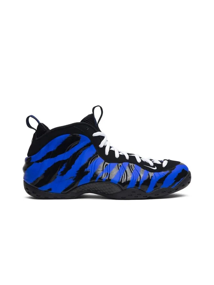 Кроссовки Nike Air Foamposite One 'Tiger Stripes' — изображение 1 из 4, синий
