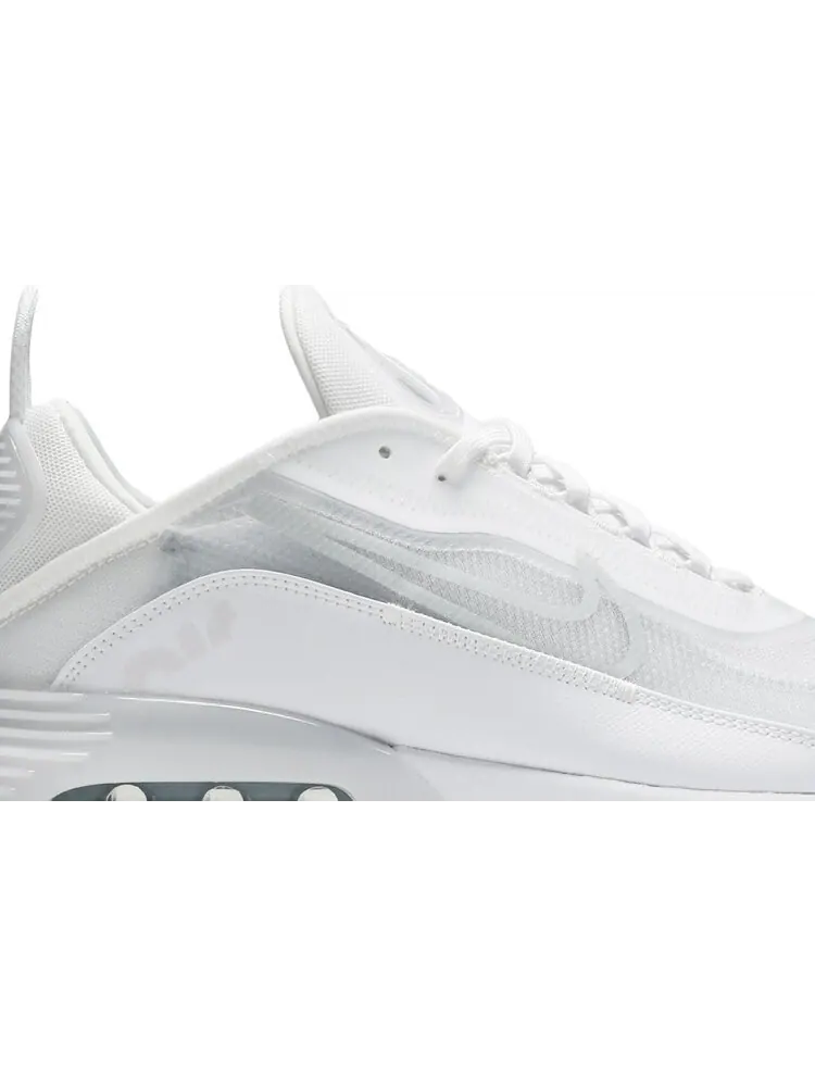 Кроссовки Nike Air Max 2090 'Triple White' — изображение 2 из 8, белый
