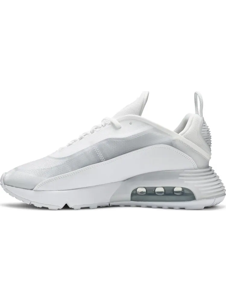 Кроссовки Nike Air Max 2090 'Triple White' — изображение 3 из 8, белый