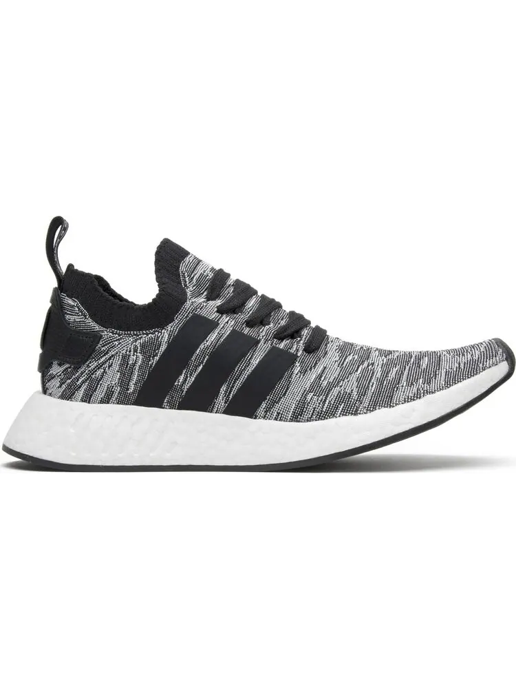 Мужские кроссовки Adidas NMD R2 Primeknit — изображение 1 из 8, черный/серый/белый