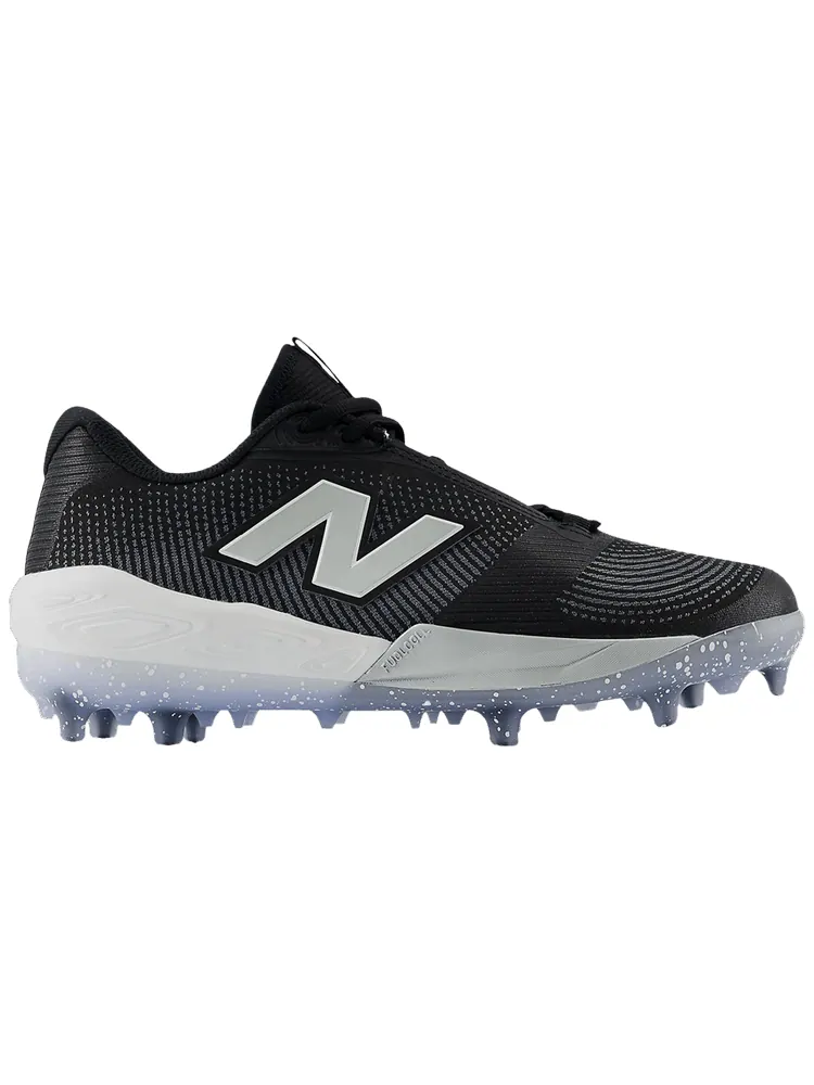 Кроссовки New Balance FuelCell COMPv4 'Black White' — изображение 1 из 1, белый