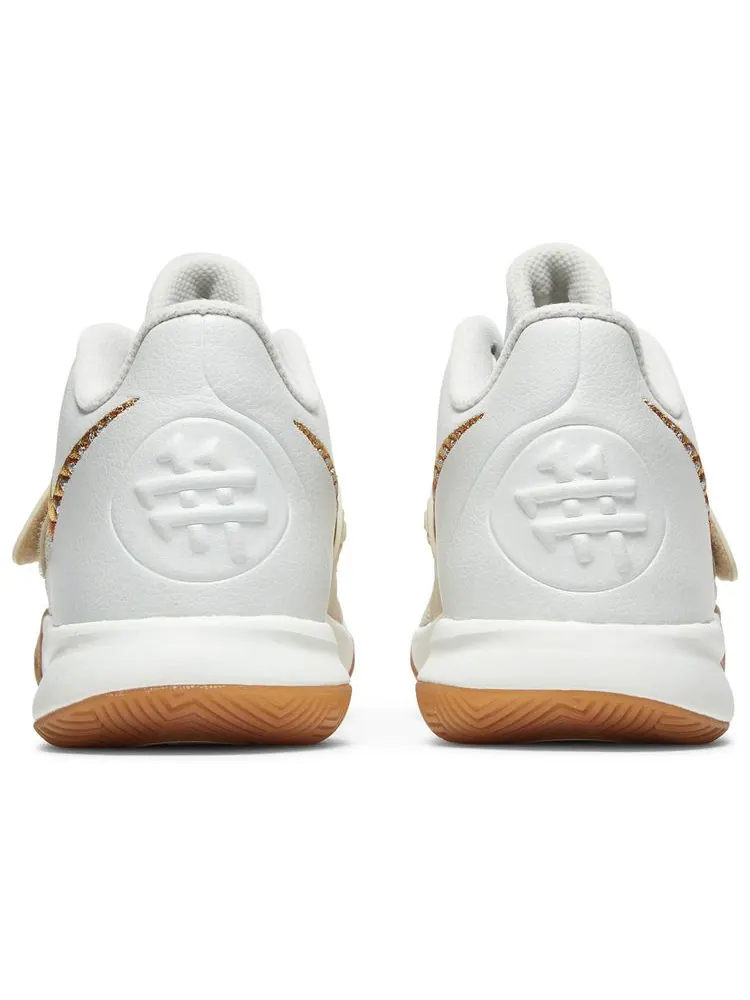 Кроссовки Nike Kyrie Flytrap 3 EP 'White Metallic Gold' — изображение 6 из 8, белый