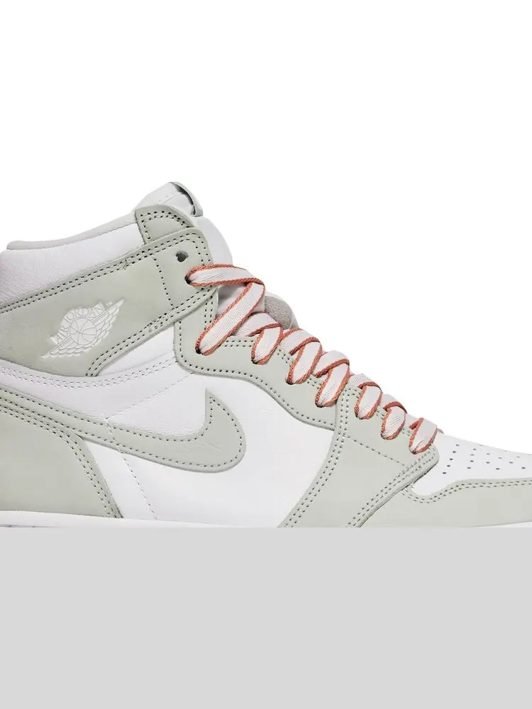 Кроссовки Wmns Air Jordan 1 Retro High OG Seafoam — изображение 2 из 10, зеленый