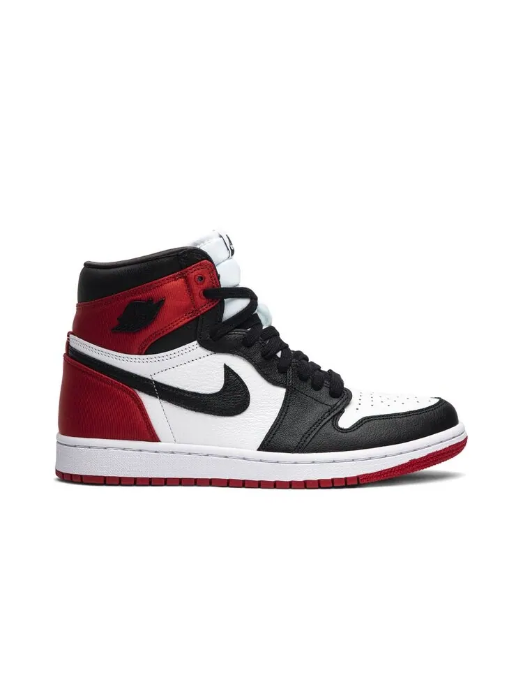 Кроссовки Air Jordan Wmns Air Jordan 1 Retro High 'Satin Black Toe' — изображение 1 из 4, красный