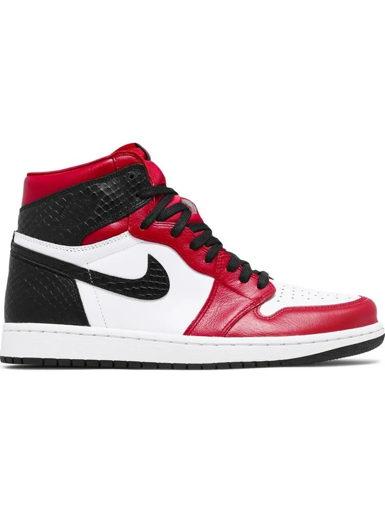 Кроссовки Wmns Air Jordan 1 Retro High OG Satin Red — изображение 1 из 8, красный