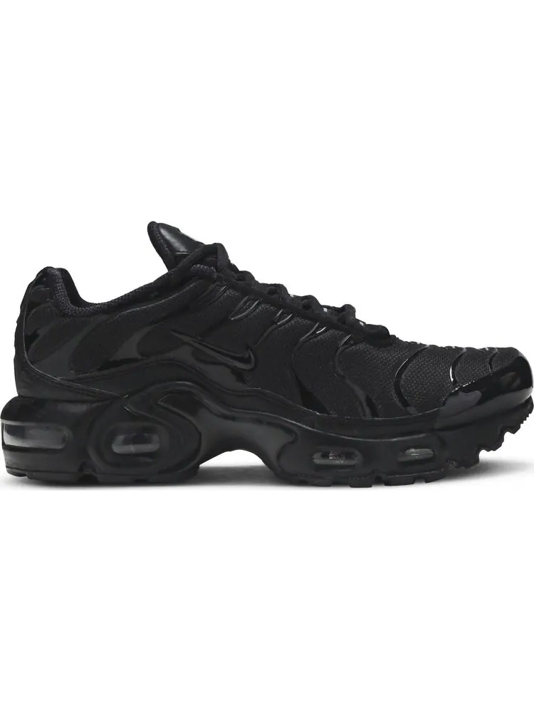 Кроссовки Nike Air Max Plus GS 'Triple Black' — изображение 1 из 8, черный