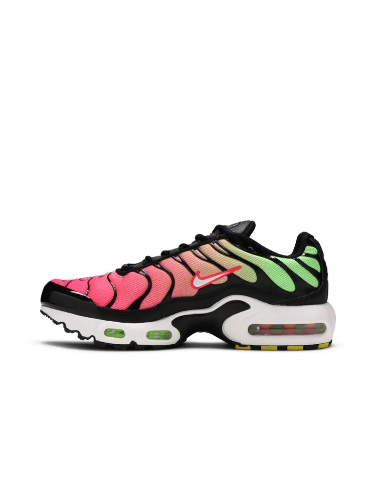 Кроссовки Air Max Plus GS 'Green Strike Flash Crimson' — изображение 3 из 8, зеленый