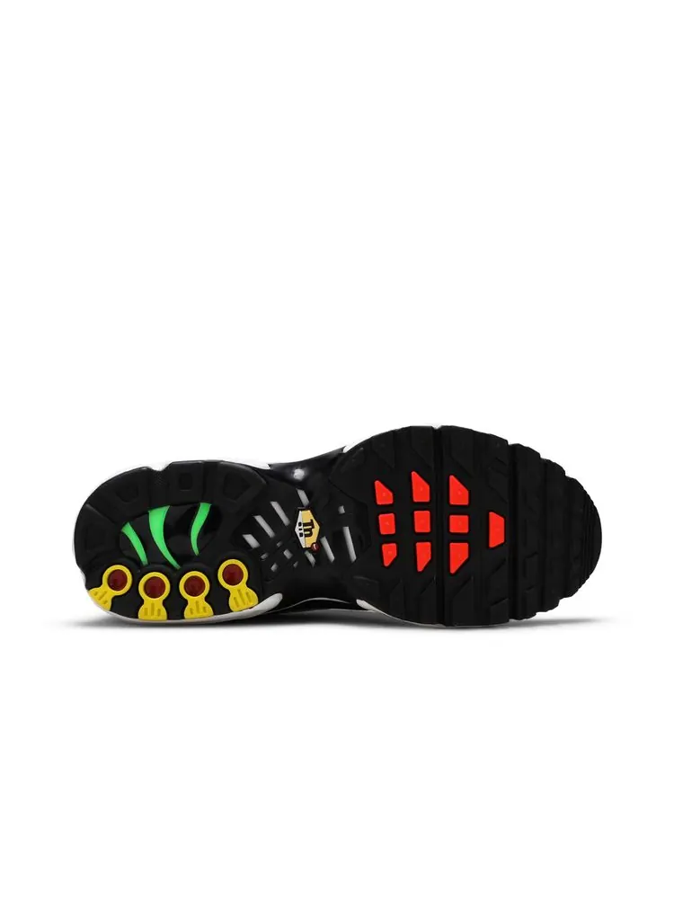 Кроссовки Air Max Plus GS 'Green Strike Flash Crimson' — изображение 4 из 8, зеленый