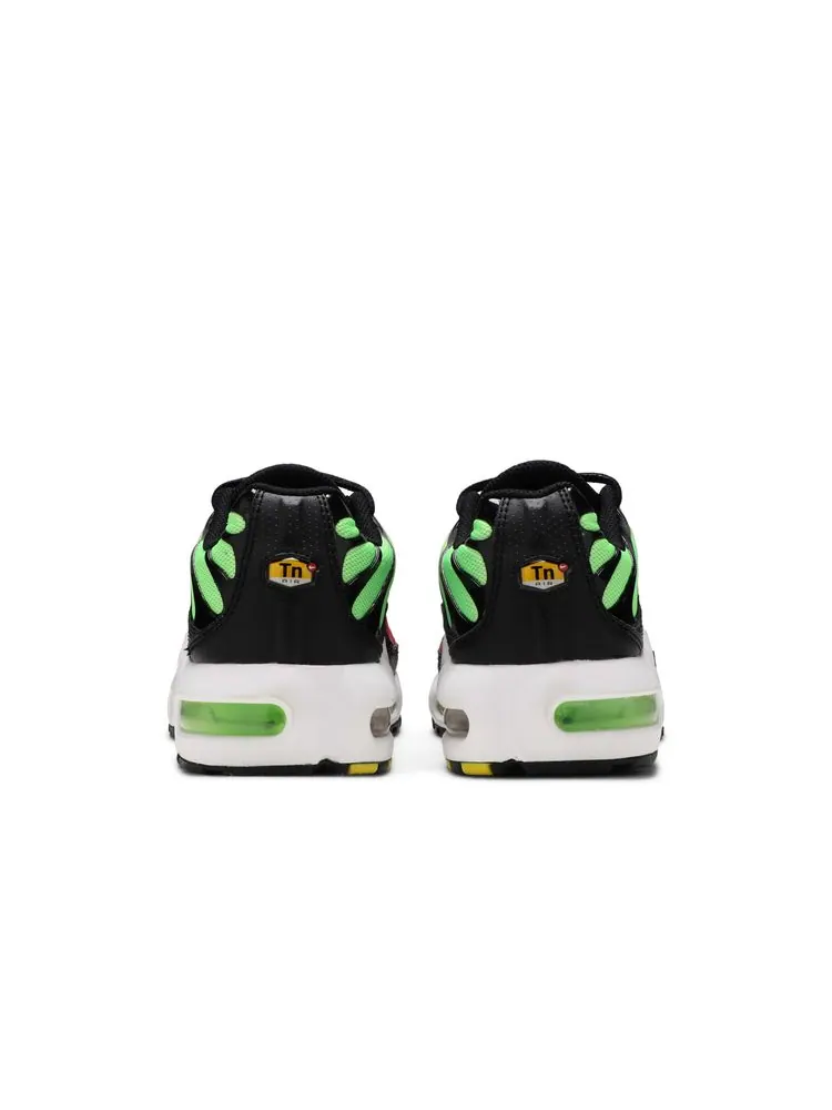 Кроссовки Air Max Plus GS 'Green Strike Flash Crimson' — изображение 6 из 8, зеленый