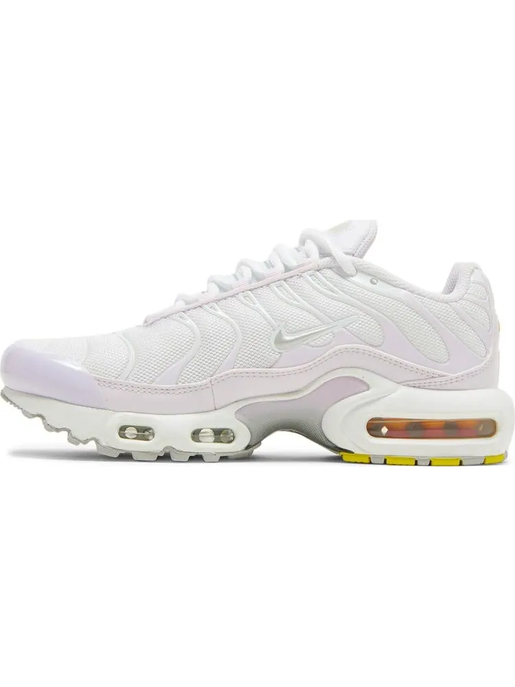 Кроссовки Nike Air Max Plus GS 'White Light Violet' — изображение 3 из 8, белый