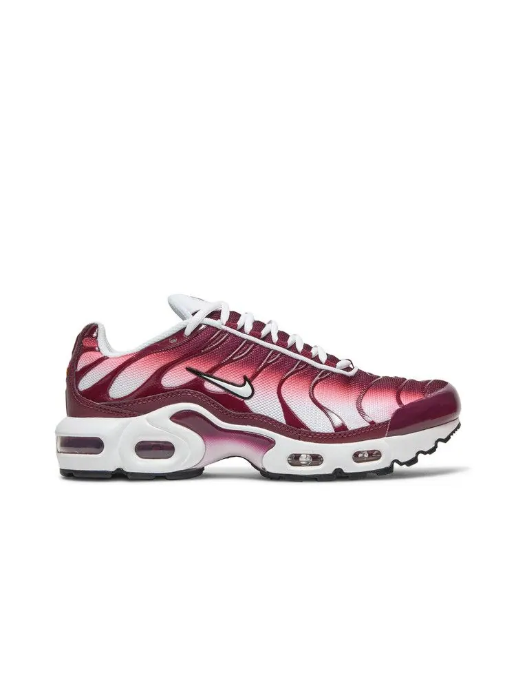 Кроссовки Nike Air Max Plus GS 'Dark Beetroot' — изображение 2 из 9, темный/белый/черный