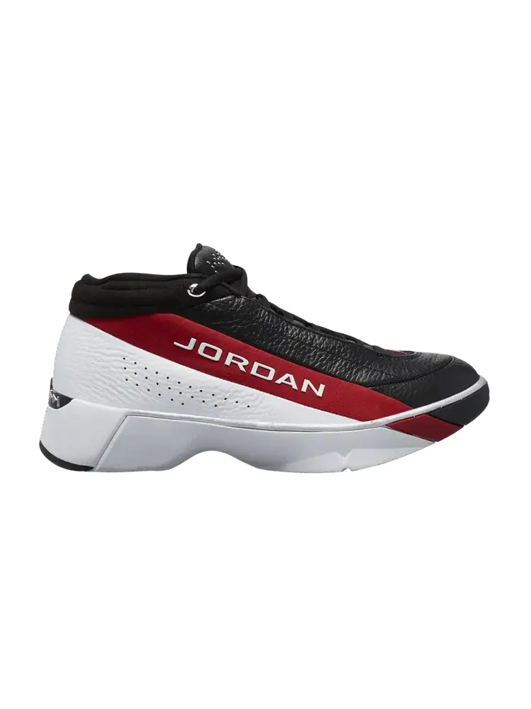 Кроссовки Jordan Team Showcase 'White Gym Red Black' — изображение 1 из 1, белый красный черный