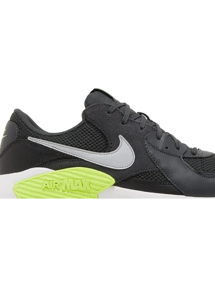 Кроссовки Nike Air Max Excee 'Dark Smoke Grey Volt' — изображение 2 из 8, серый