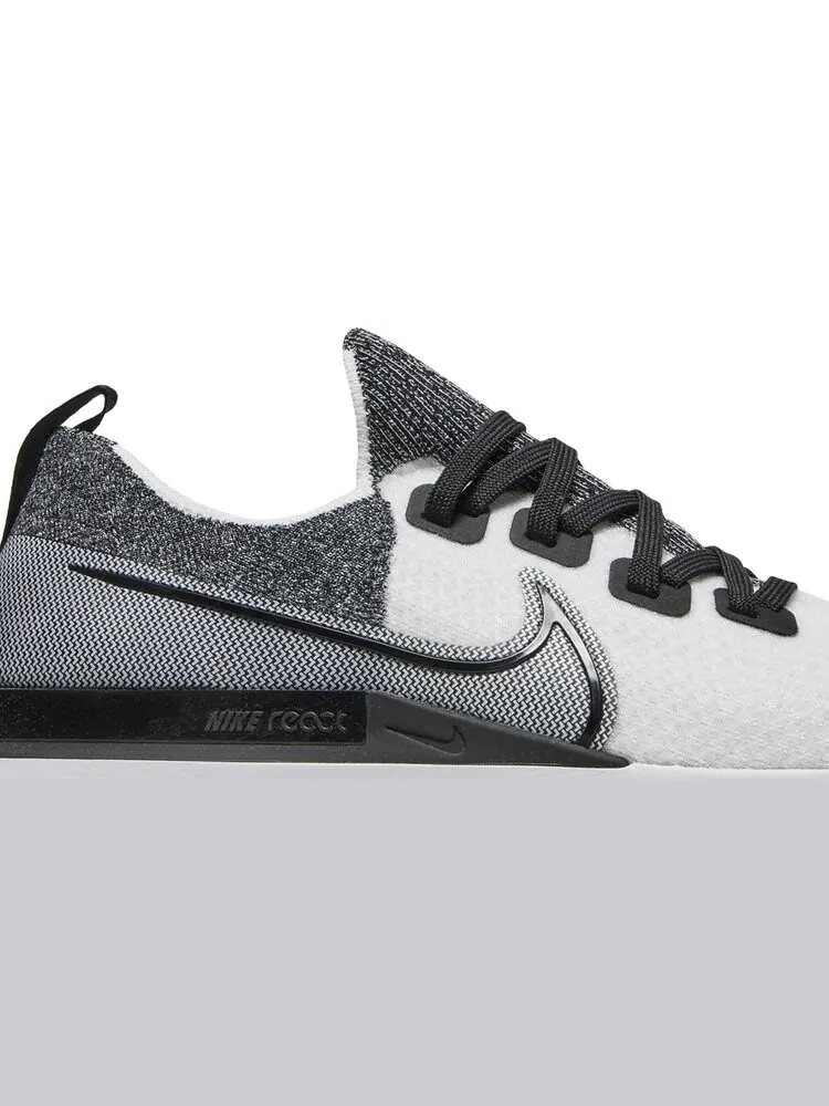 Кроссовки Nike React Infinity Run Flyknit 'Black White' — изображение 2 из 8, черный