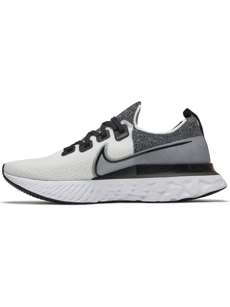 Кроссовки Nike React Infinity Run Flyknit 'Black White' — изображение 3 из 8, черный