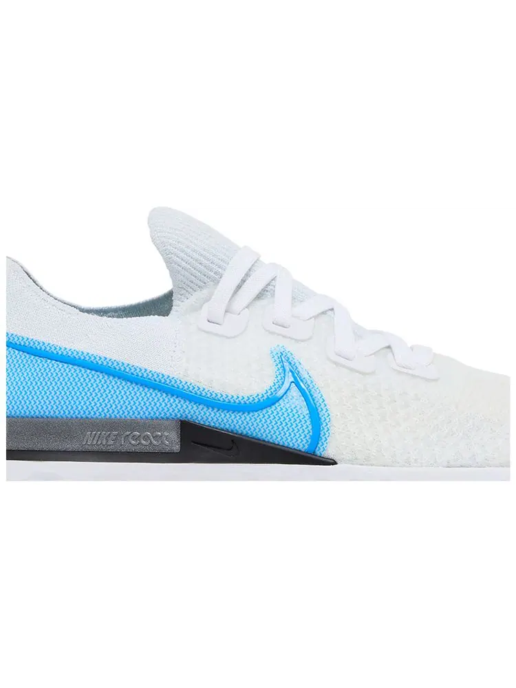 Кроссовки Nike React Infinity Run Flyknit 'White Photo Blue' — изображение 2 из 8, белый
