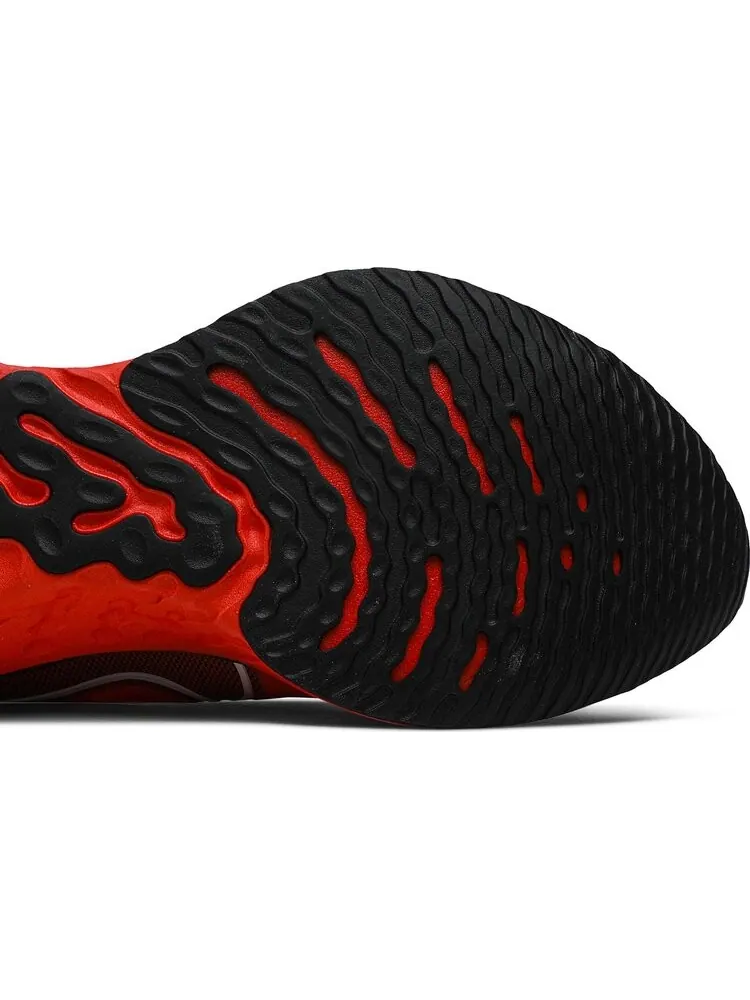 Кроссовки Nike React Infinity Run 'Bright Crimson' — изображение 5 из 8, красный